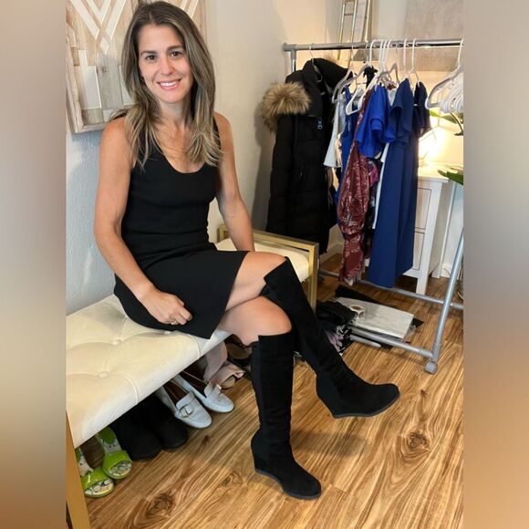 Stuart Weitzman Over-The-Knee Suede Boots, Size 7 - Picture 11 of 11